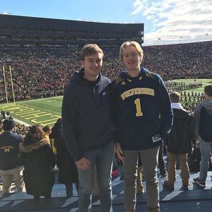 Meet your Posher, Stuart